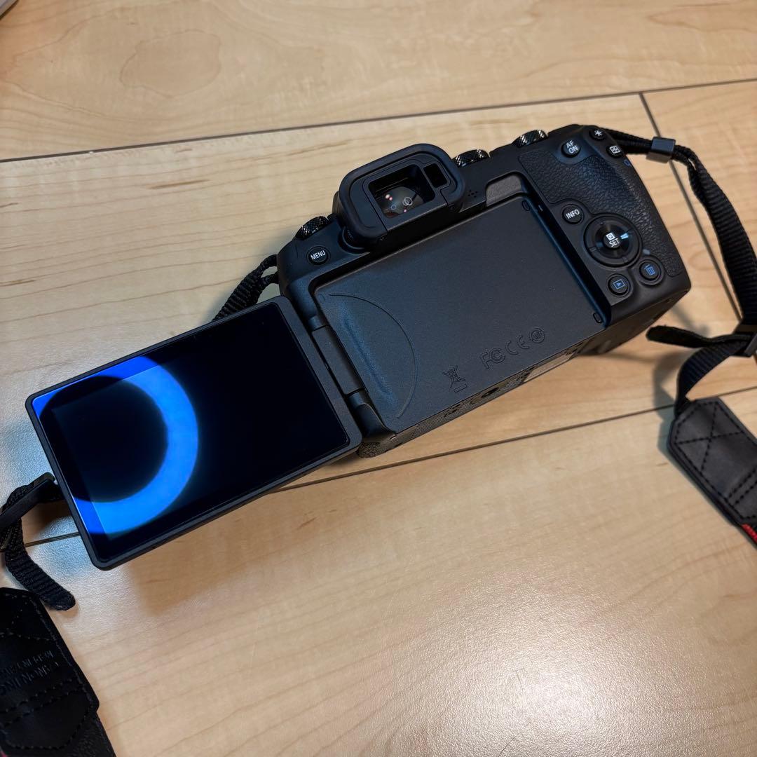 ⭐️美品おまけ付⭐️Canon EOS RP ミラーレスカメラ