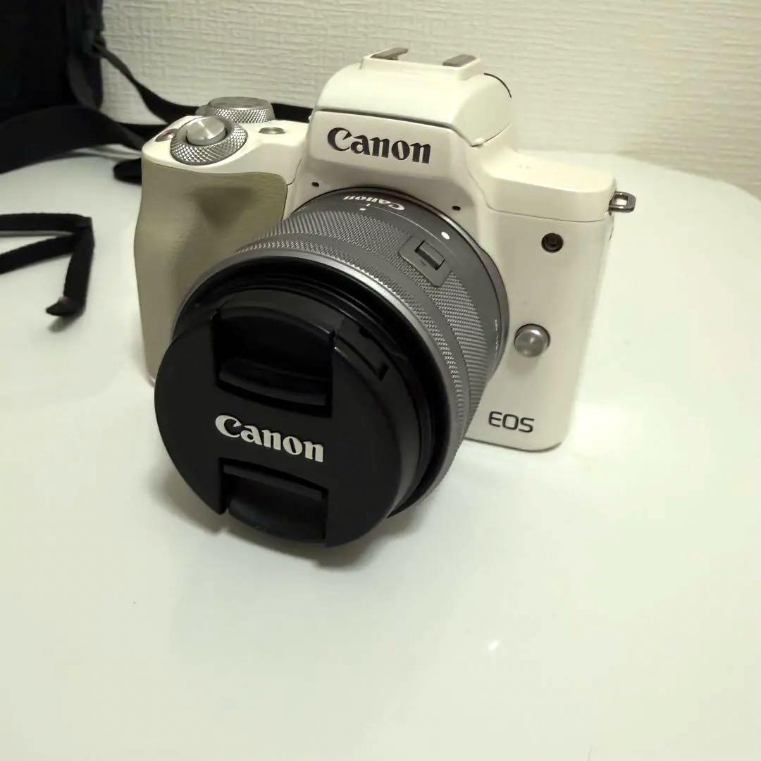 Canon ミラーレス一眼 EOS Kiss M ダブルズームキット ホワイト
