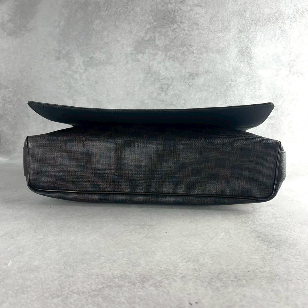 極美品✨DUNHILL D-EIGHT メッセンジャーバッグ レザー A4 PC