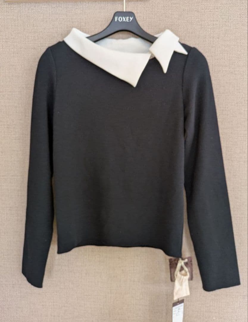 【HAPPY様】☆新品未使用タグ付【Foxey】カシミアシルク白襟　黒40