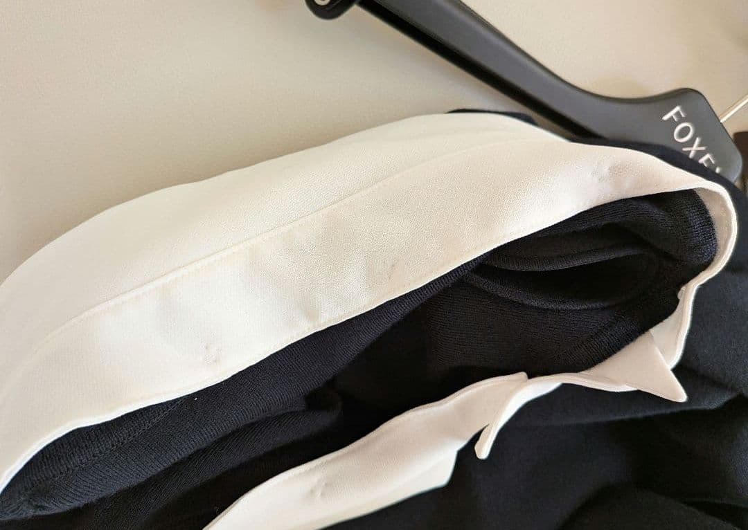 【HAPPY様】☆新品未使用タグ付【Foxey】カシミアシルク白襟　黒40