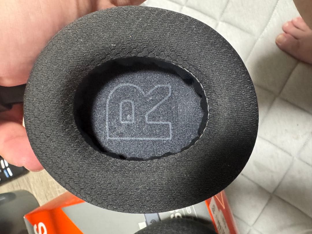 陥落SteelSeries Arctis Nova 5 Wireless