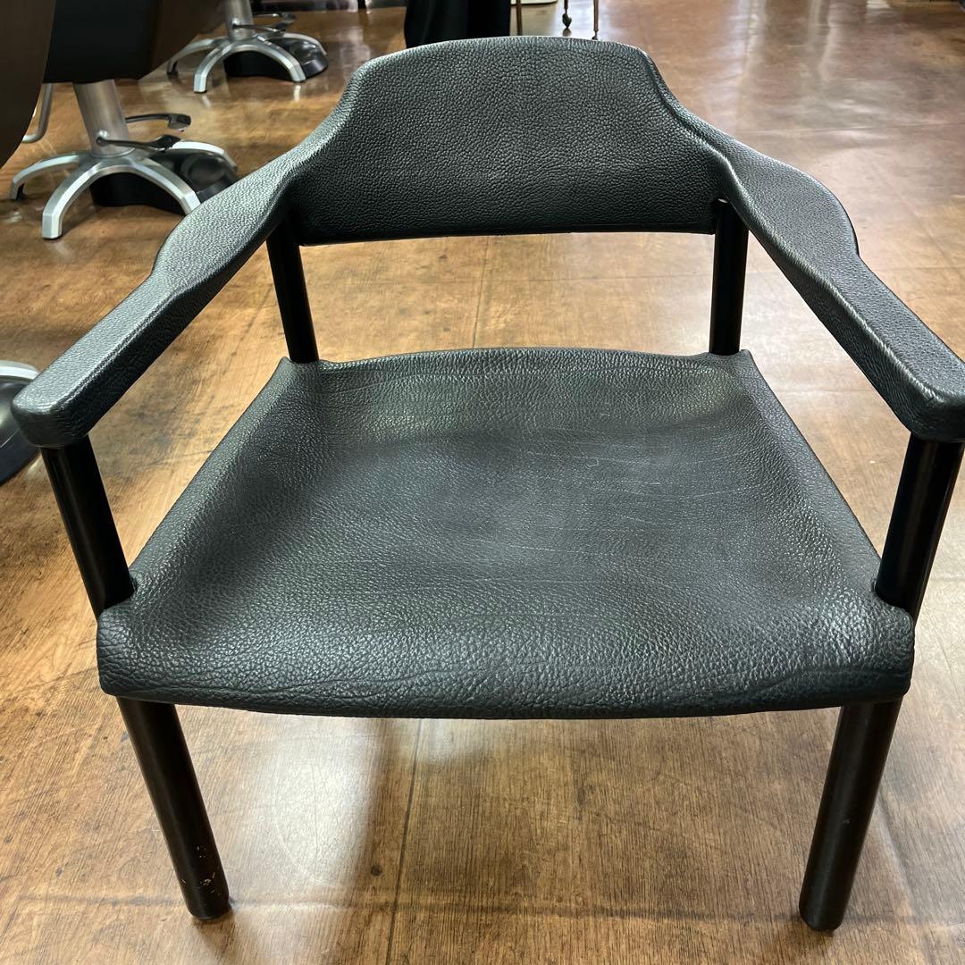 カッシーナレオナルドアームチェア