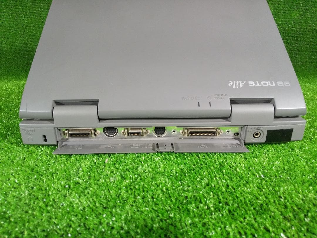 PC-9821La10／Win95 ＆ ECO ／外付けCDドライブ／ AC付