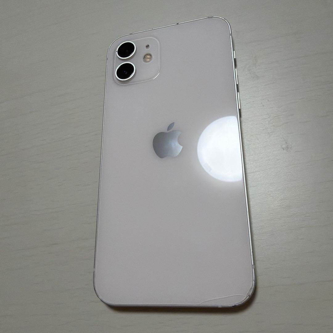 Apple iPhone 12 本体　64GB ホワイト　SIMフリー