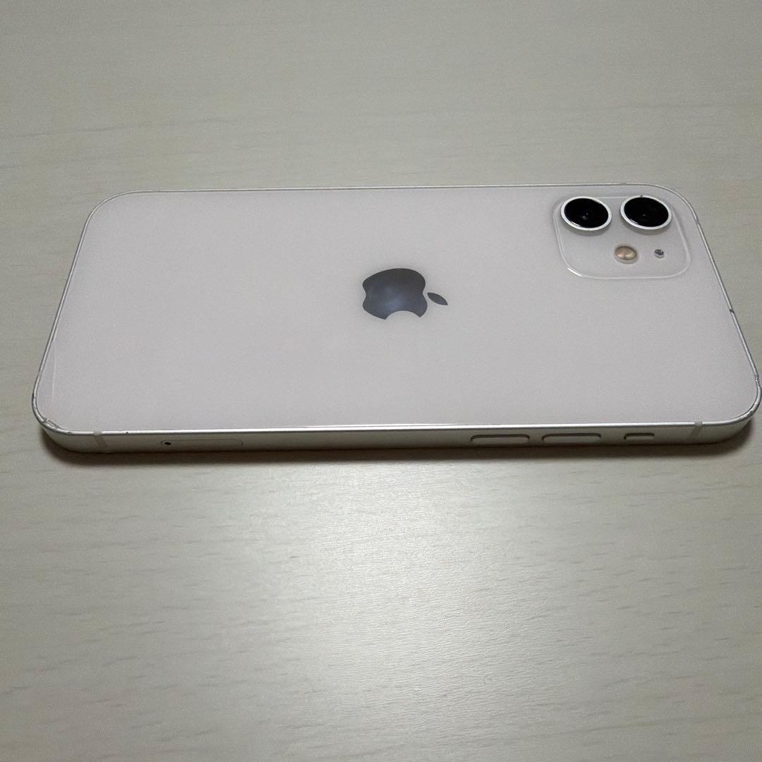 Apple iPhone 12 本体　64GB ホワイト　SIMフリー