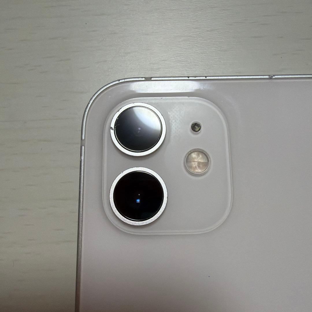 Apple iPhone 12 本体　64GB ホワイト　SIMフリー