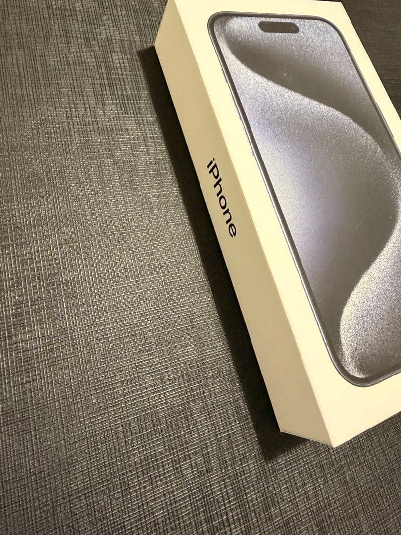 Apple iPhone 15 Pro ブルーチタニウム　本体