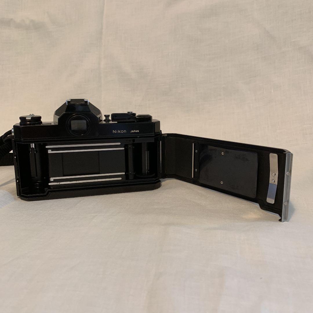 NikomatFT2ボディー/NIKKOR-s35mm＋NIKKOR135mm