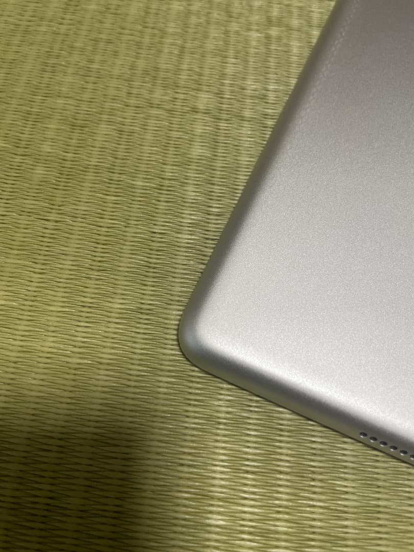 iPad 第8世代 32GB Wi-Fi モデル