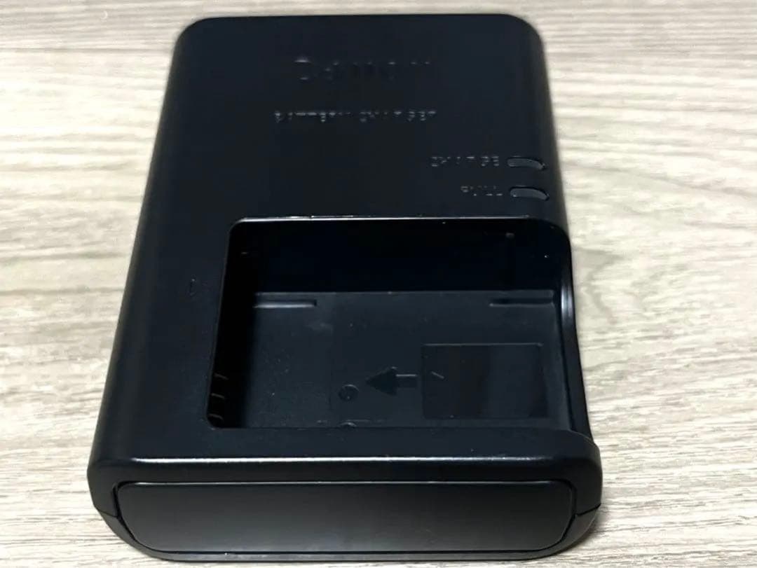 Canon EOS KISSM ブラック