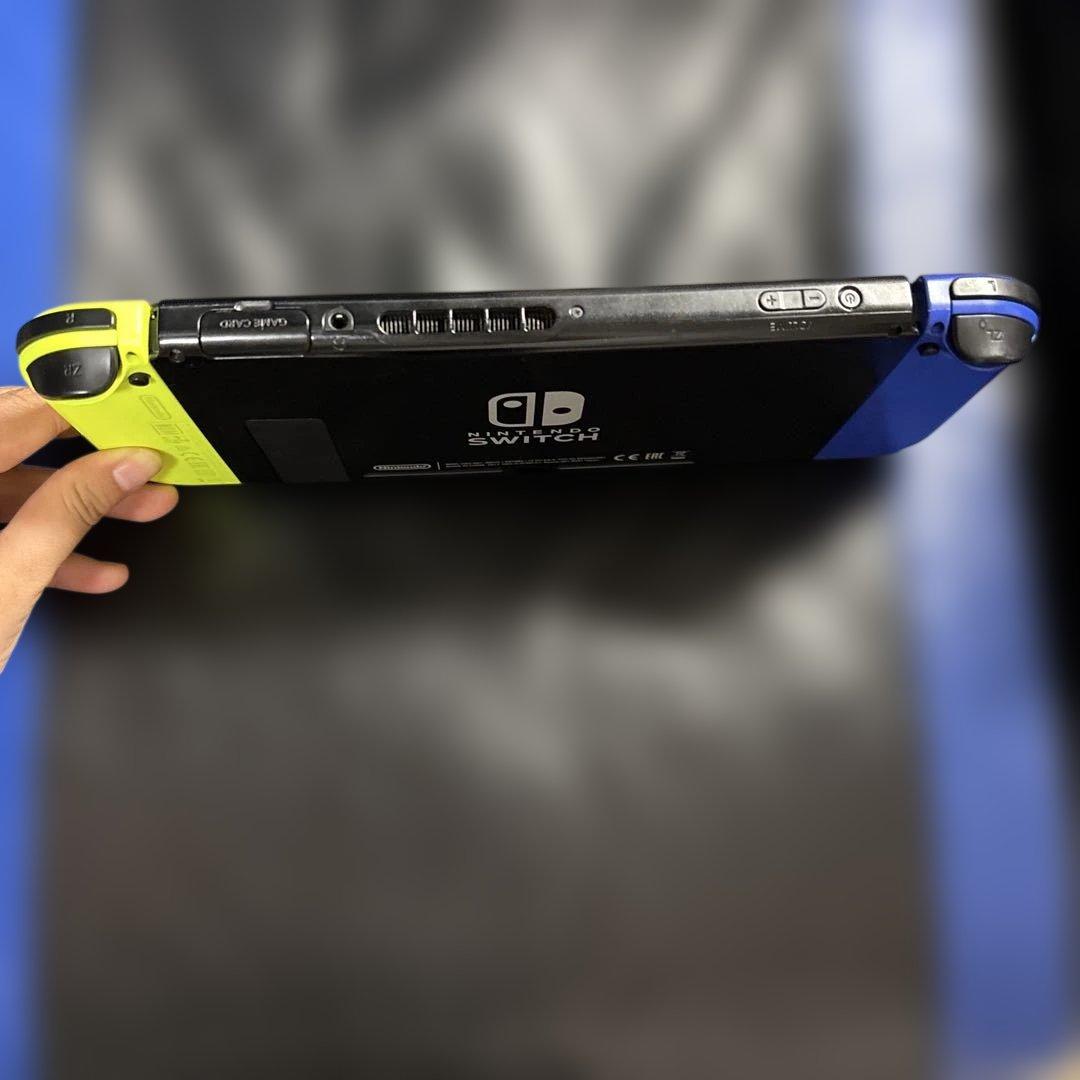 k*様 Nintendo Switch 本体+充電器(+人生ゲーム)