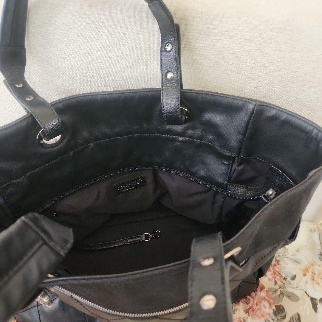 CHANEL ブラック キルティング バッグ