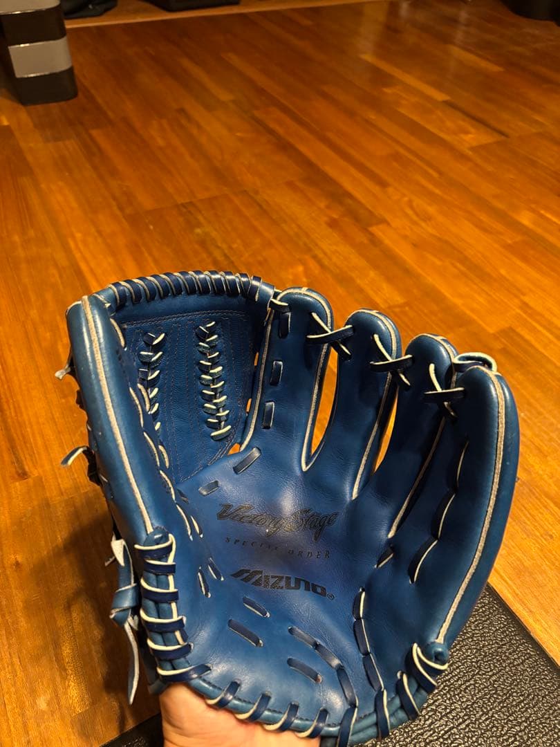 ミズノ　ビクトリーステージ　軟式　投手用