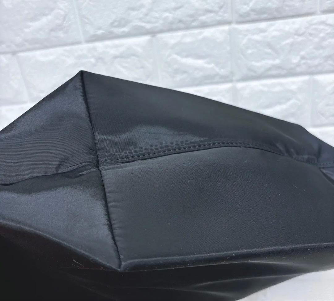 新作♡大人気【羽のように軽い✨】新品 Tory Burch＊エラチェーントート