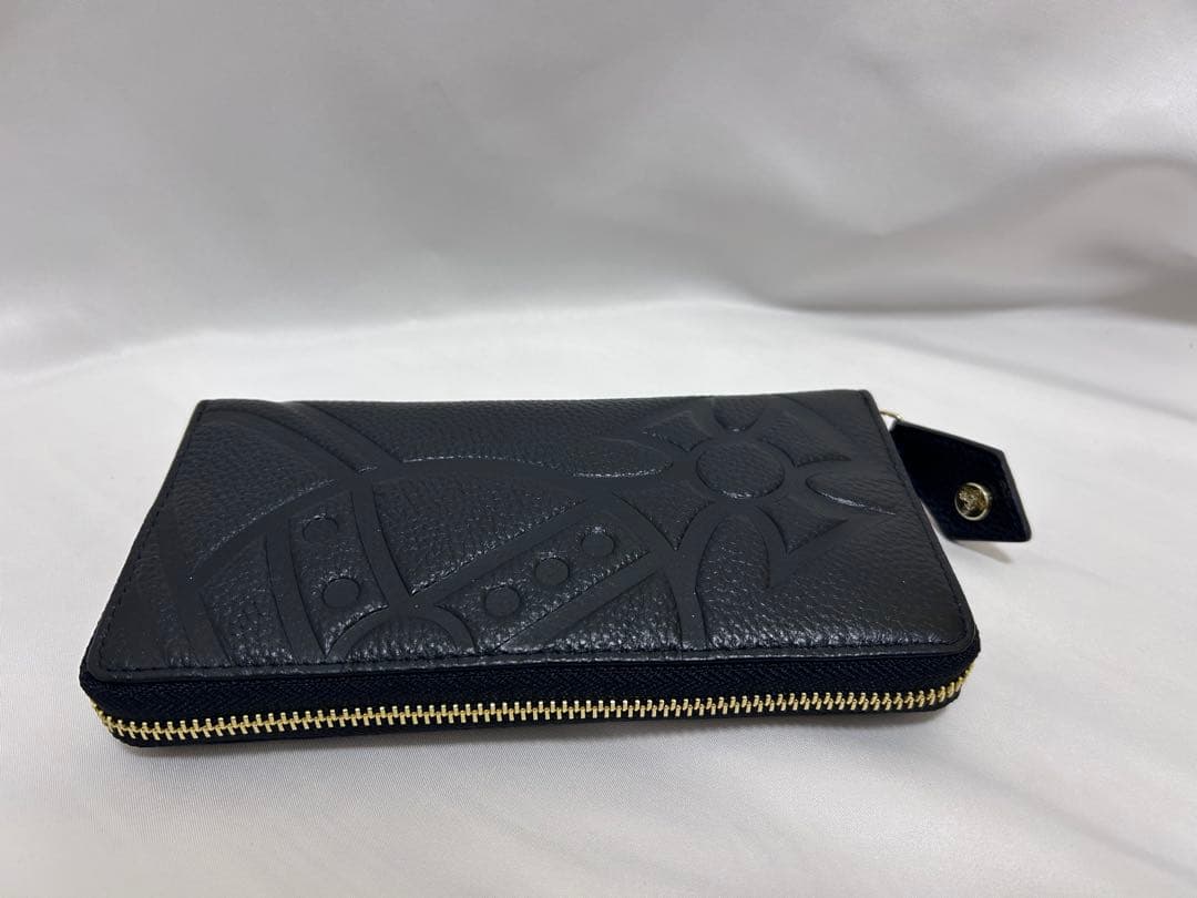 Vivienne Westwood黒レザー ファスナー長財布