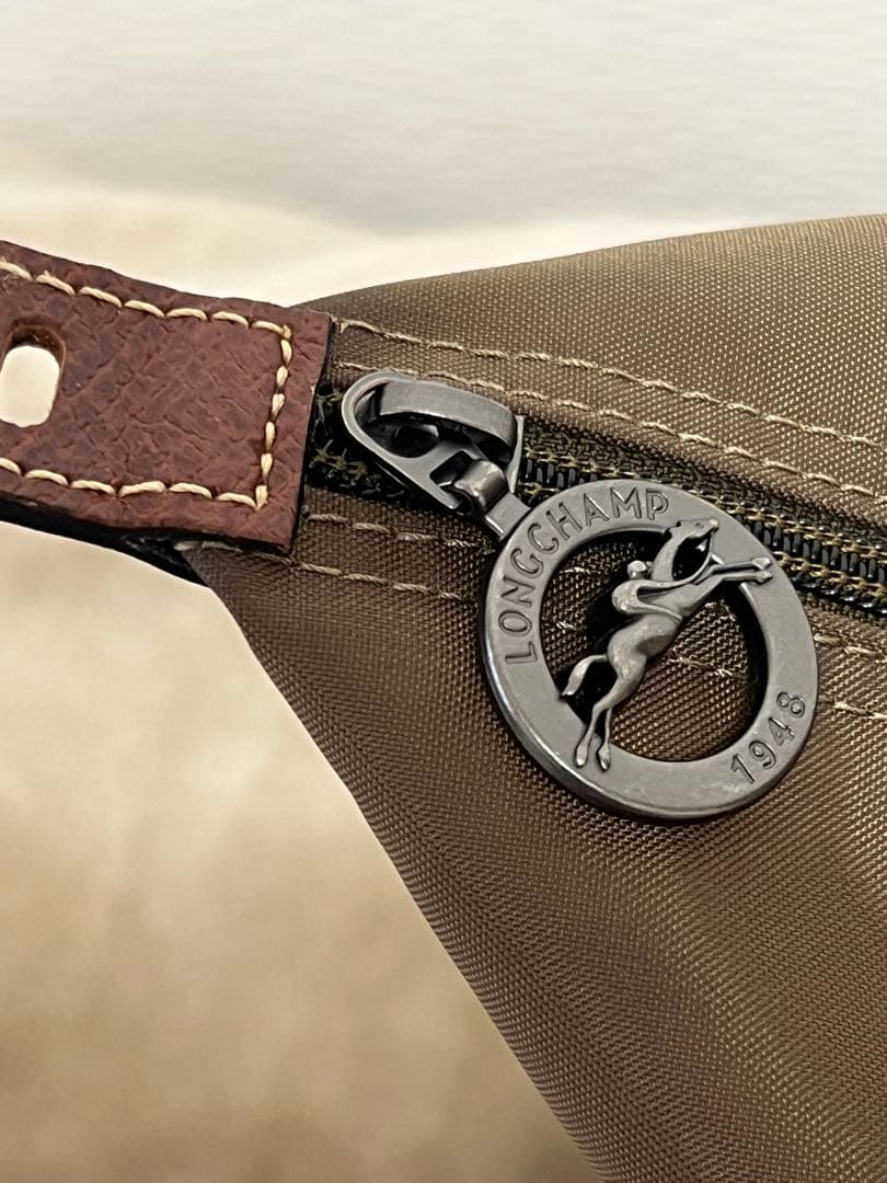 ロンシャン　ル プリアージュ　 L トラベルバッグ　カーキ