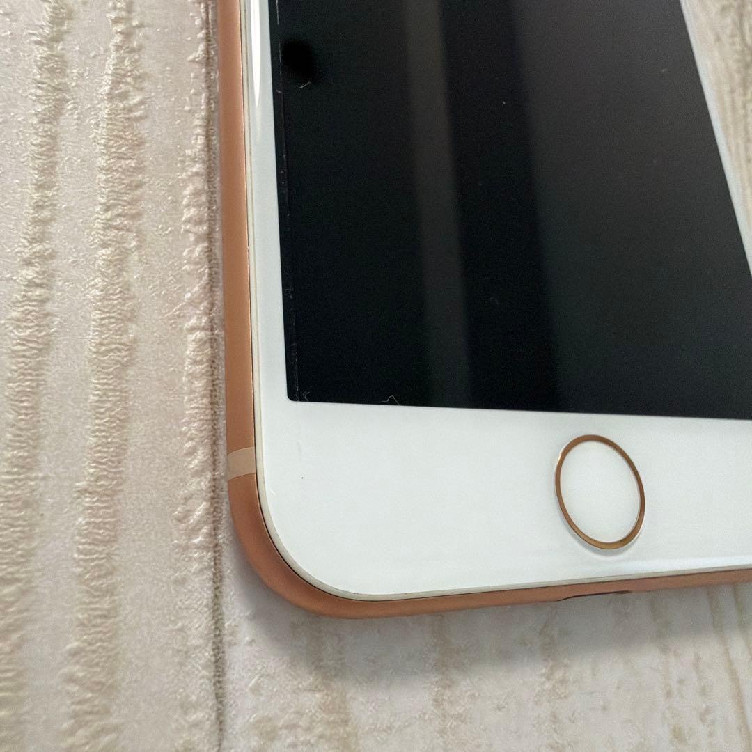 iphone 8 64GB ゴールド(ピンクがかっている)SIMロックあり