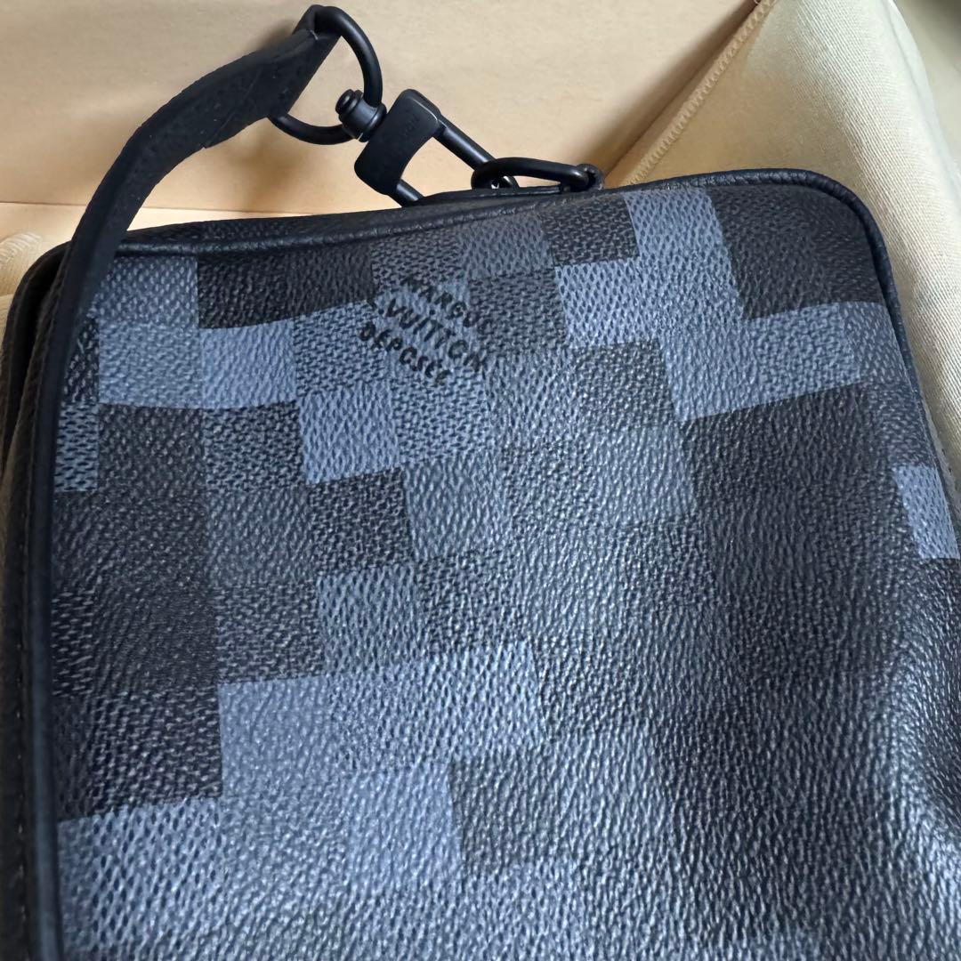 【DV】　【美品】ルイヴィトン　ナイル・メッセンジャー ダモフラージュ