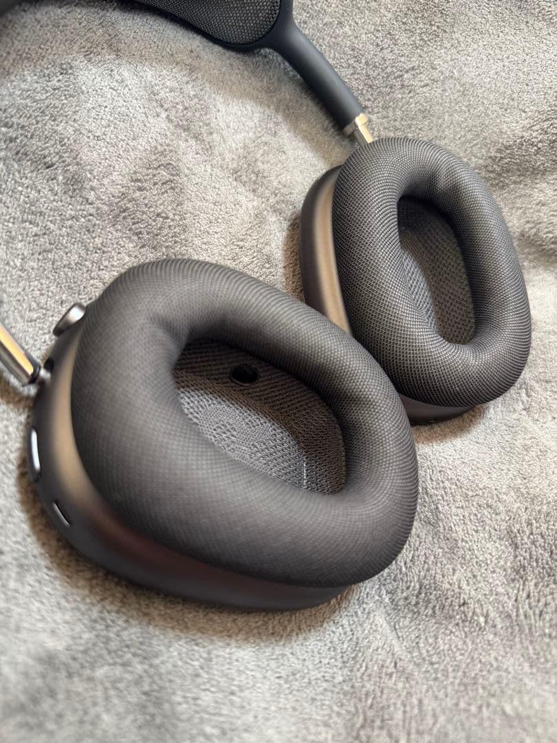 ヘッドホン airpods max