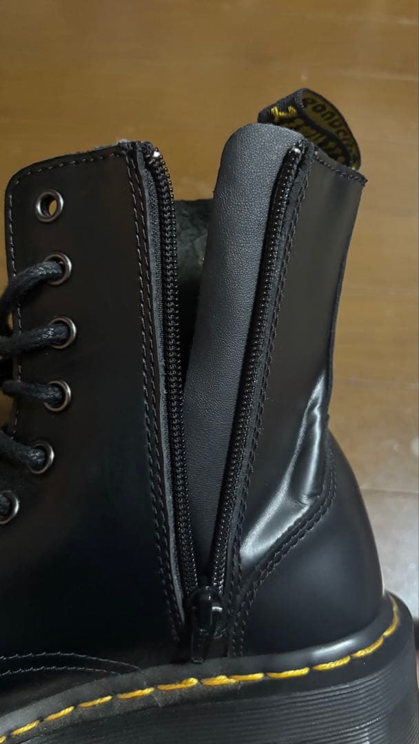 【値下げ】Dr.Martens JADON 8ホール　厚底