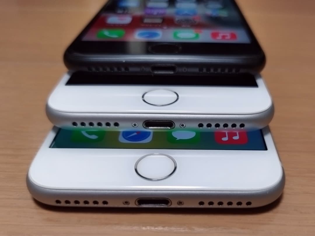 Apple iPhone7 iPhone8×2 ジャンク品セット