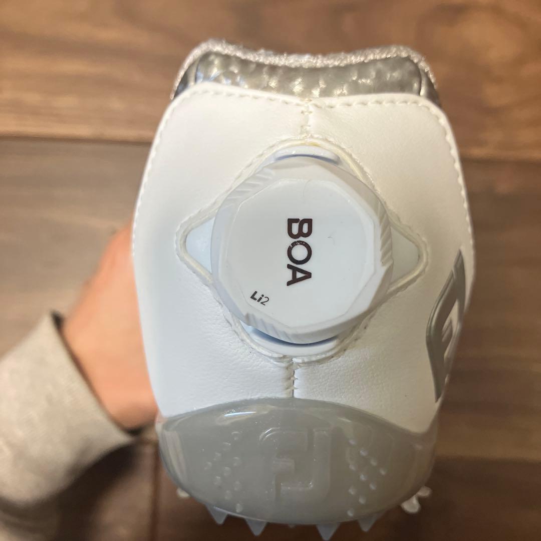 新品、未使用、箱入り　FootJoy ホワイト スパイクシューズ BOA