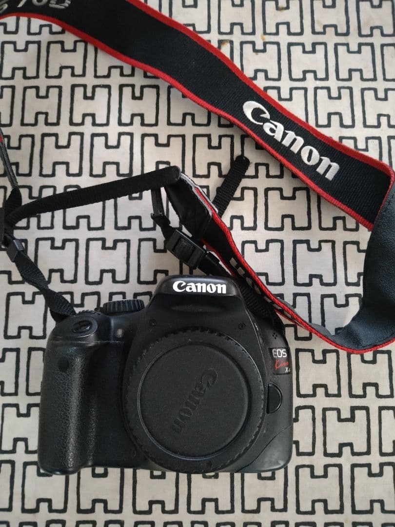 Canon EOS Kiss X4 デジタル一眼レフカメラ