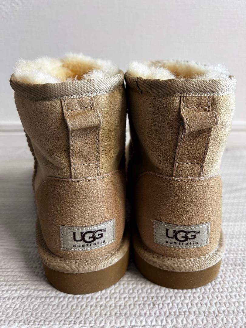 新品未使用 UGG ムートンブーツ 24cm