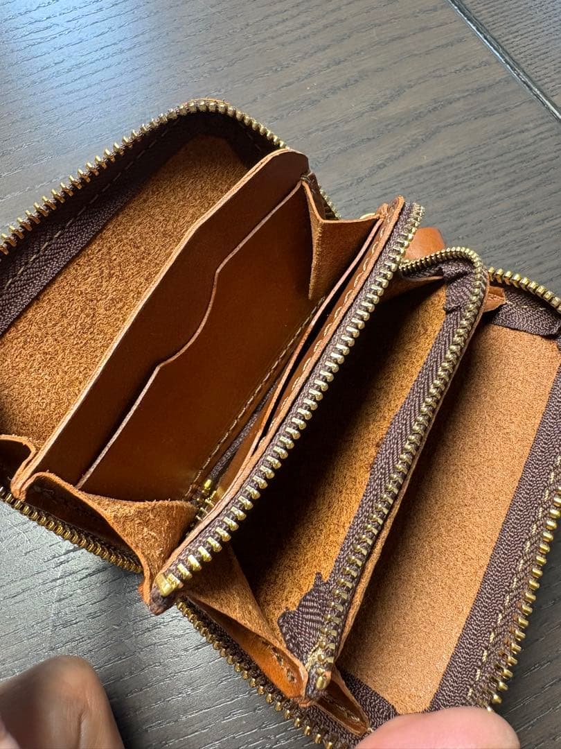 レザー ジッパー式 ケース ブラウン