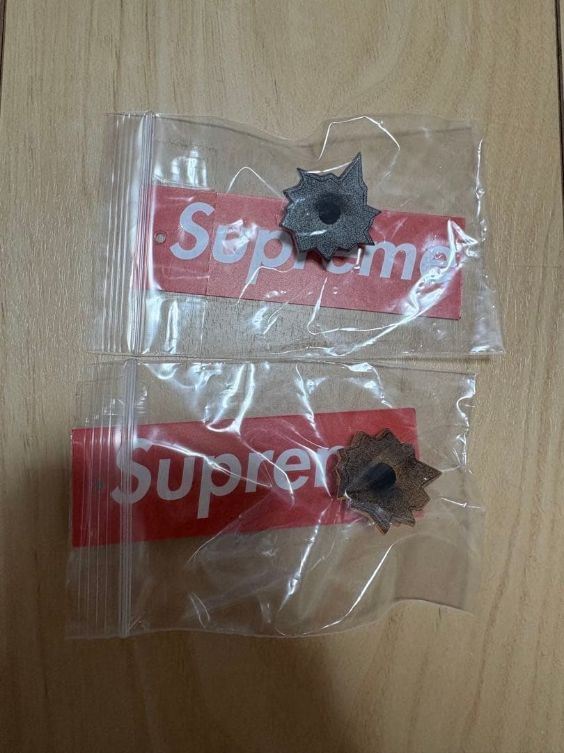 Supreme Nate Lowman Bullet Pin ピンズ