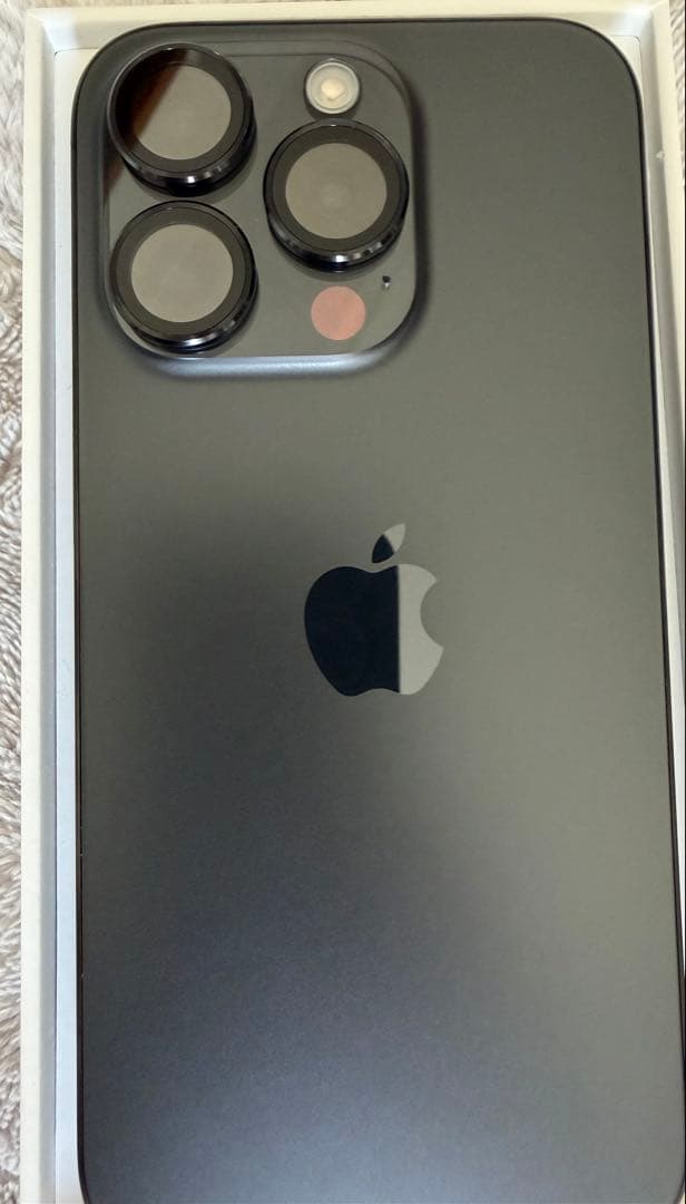 Apple iPhone 15pro ブラックチタニウム128GB