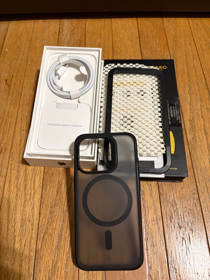 Apple iPhone 15pro ブラックチタニウム128GB