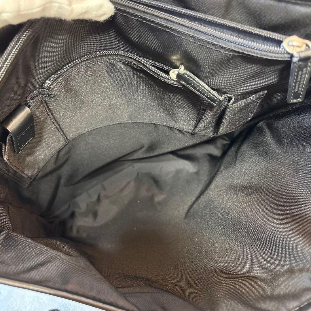 大容量 バーバリーブラックレーベル ロゴプレート トートバッグ レザー バケツ