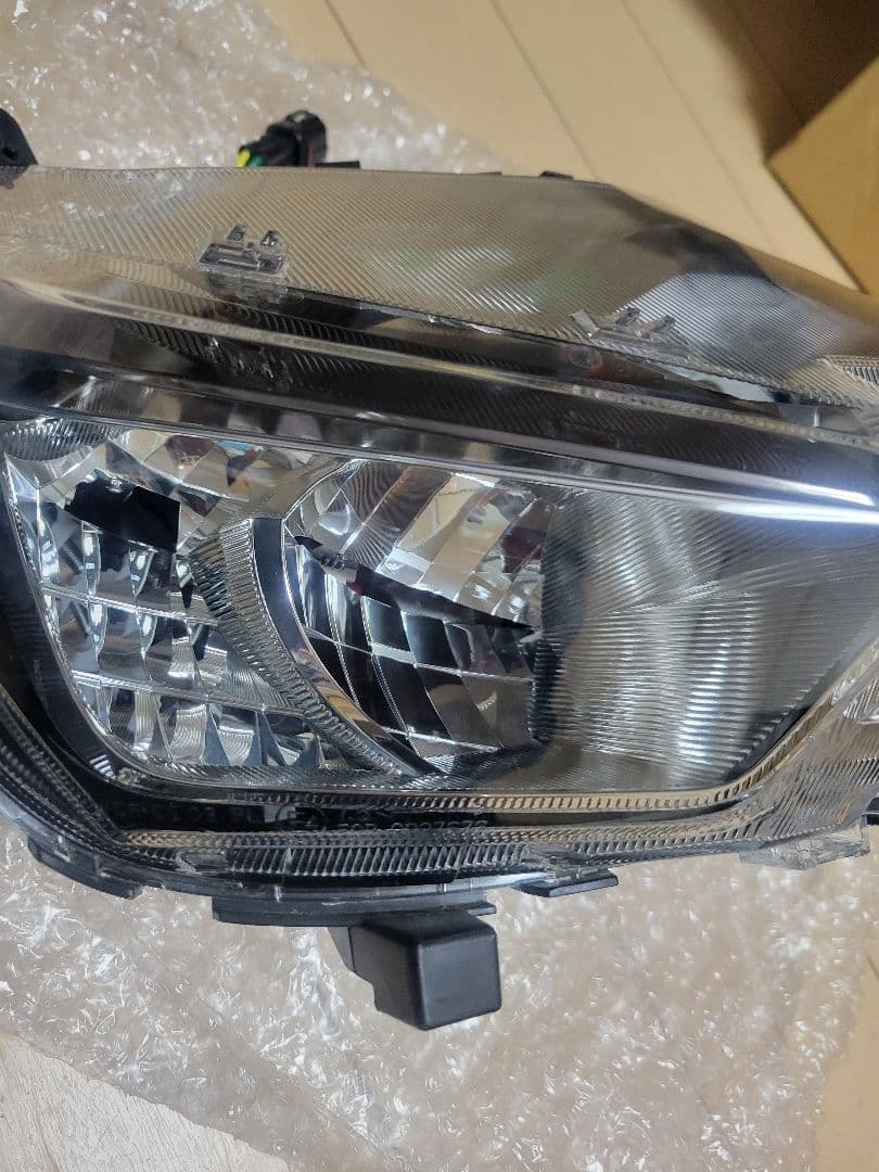 シグナスグリファス　純正ヘッドライト　値引不可