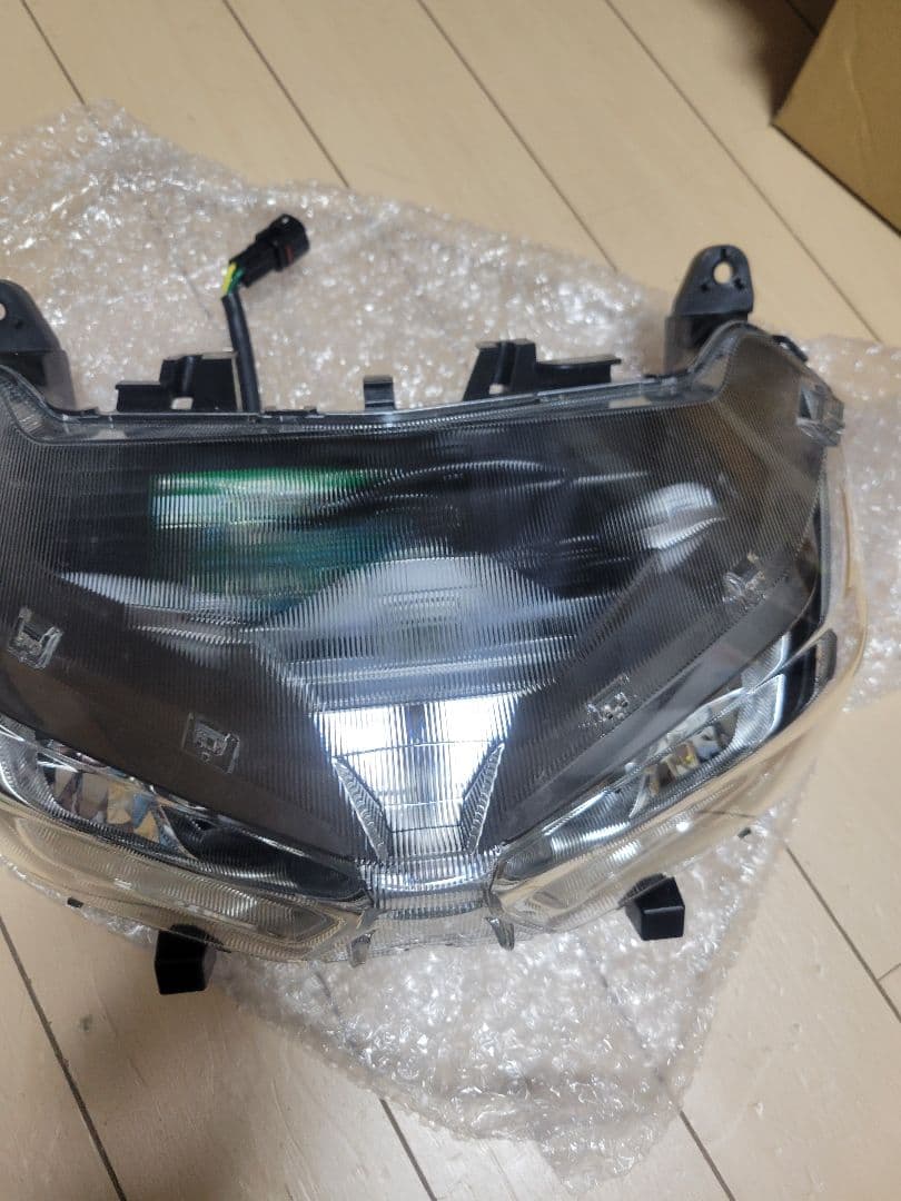 シグナスグリファス　純正ヘッドライト　値引不可