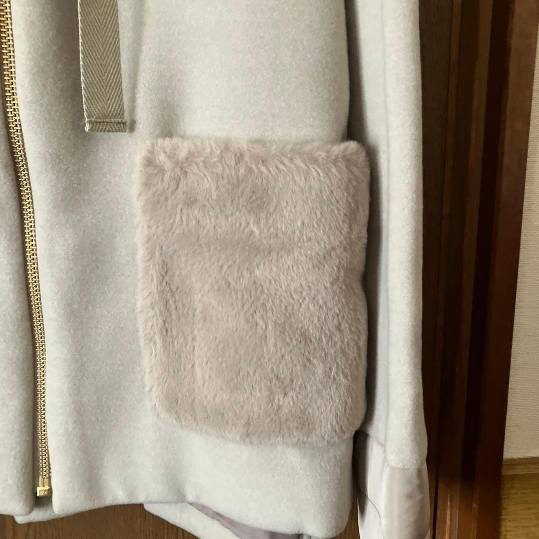 フード付きベージュジャケット soeure7 お値下げ‼️