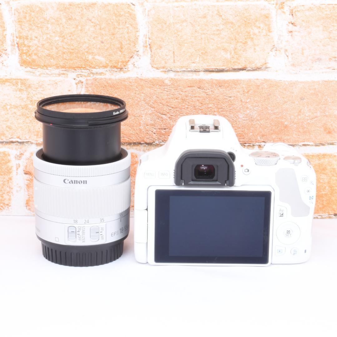 カメラバッグ付属✨Canon Kiss X10✨ホワイト✨Wi-Fi機能