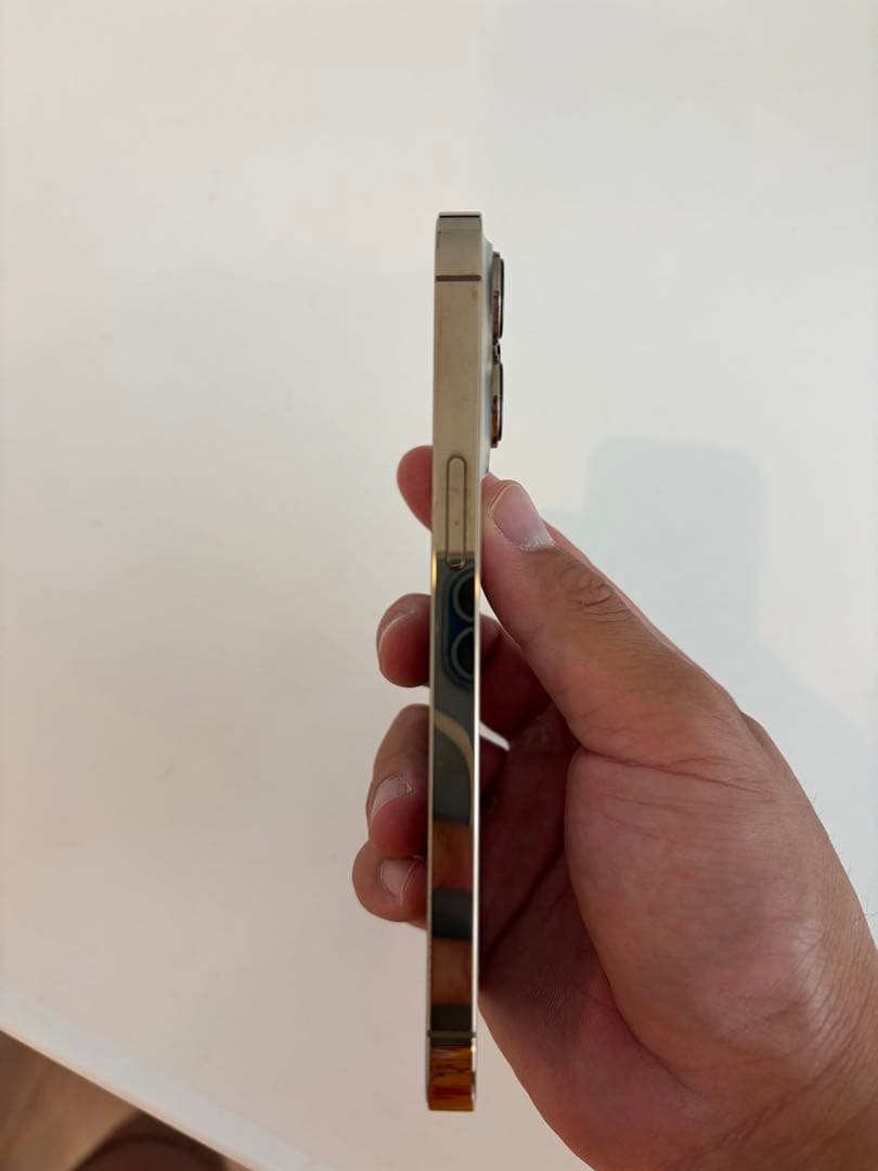 iPhone 13 Pro ゴールド　256GB SIMロック解除済