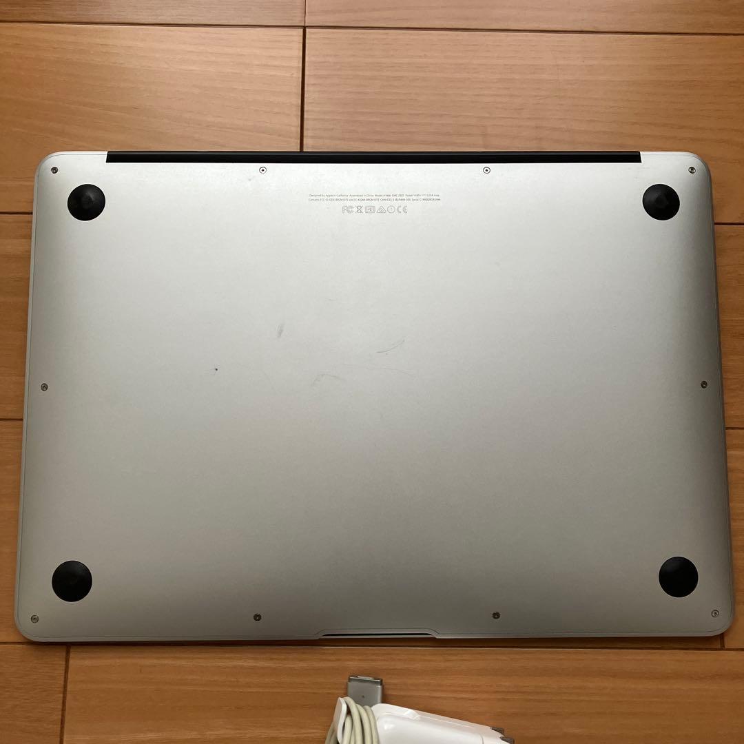 【ほぼ未使用】MacBookAir 13インチ i7 8GB 250GB