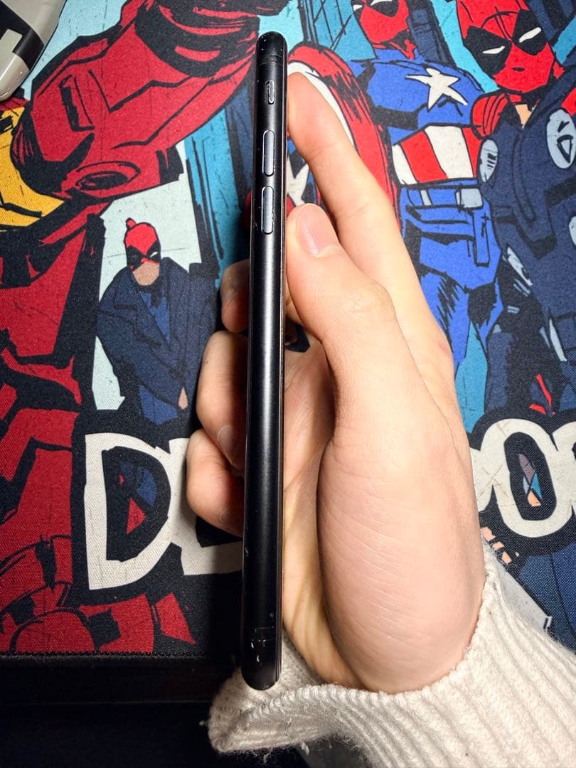 iPhone se2 64GB ブラックsimフリー