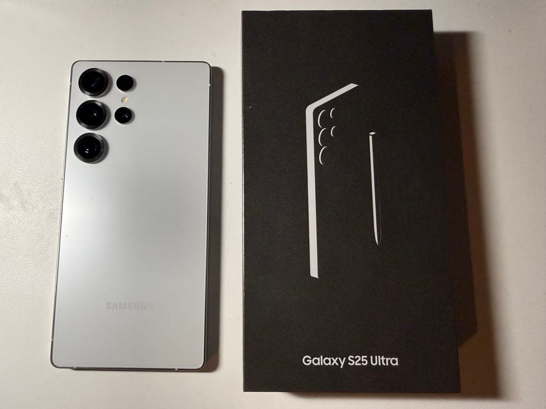 【超美品】Galaxy S25 Ultra 512GBグローバル版 SIMフリー