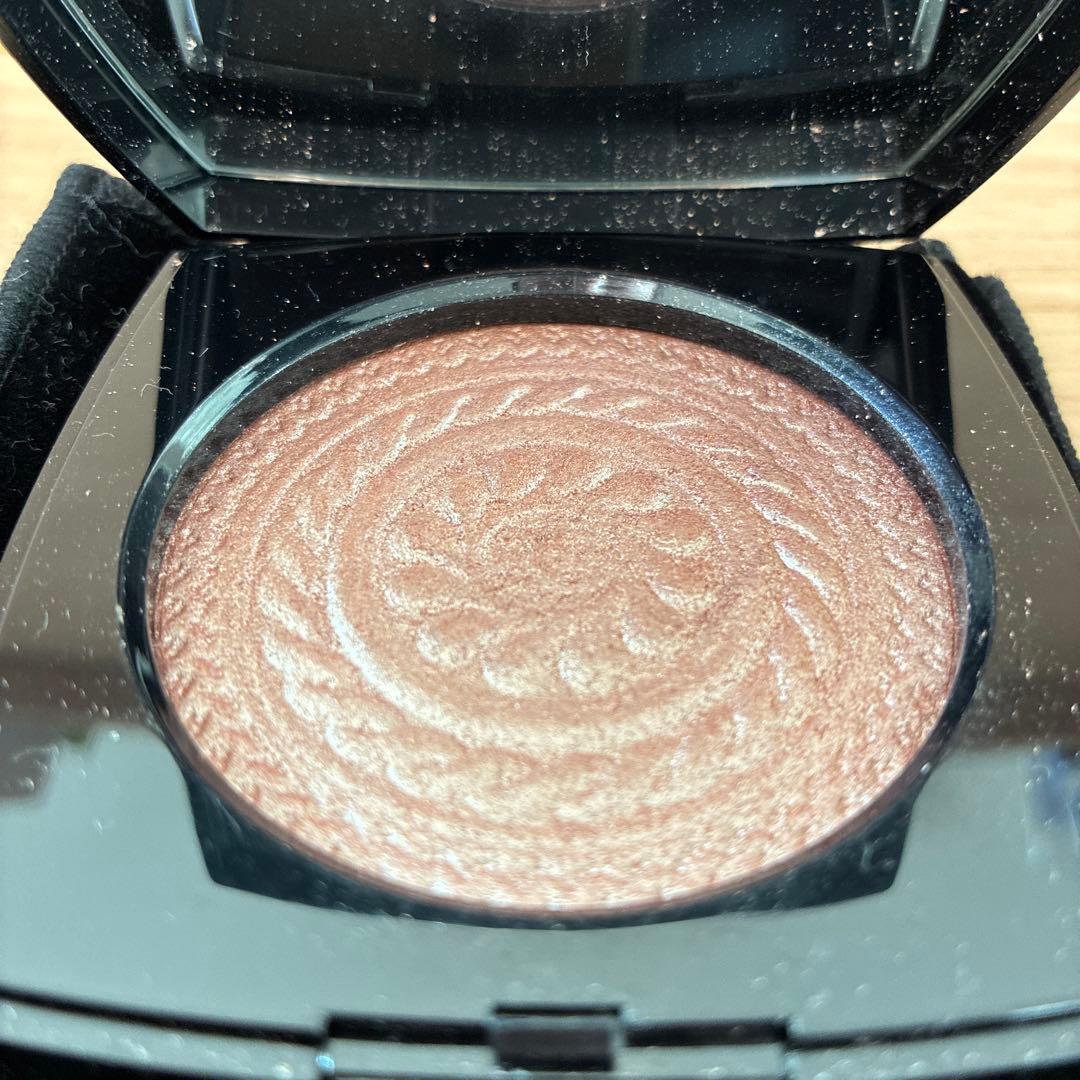 CHANEL ハイライトパウダー ブラウン系