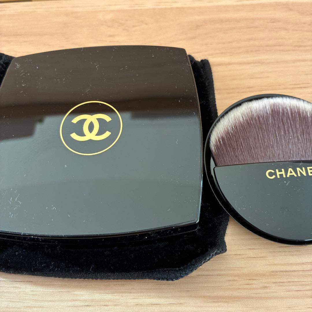 CHANEL ハイライトパウダー ブラウン系