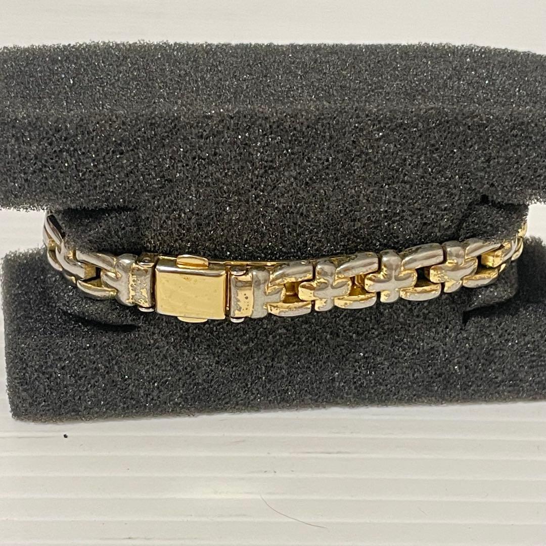 カナダのメイプルリーフ金貨 K18ゴールドのレディースウォッチ 腕時計