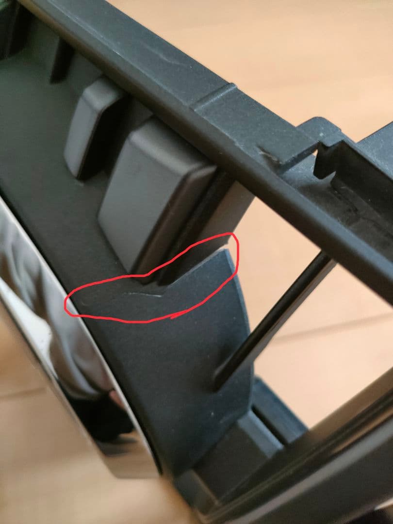 【ジャンク】アウトバックフロントグリルBT5【商品状態要確認】