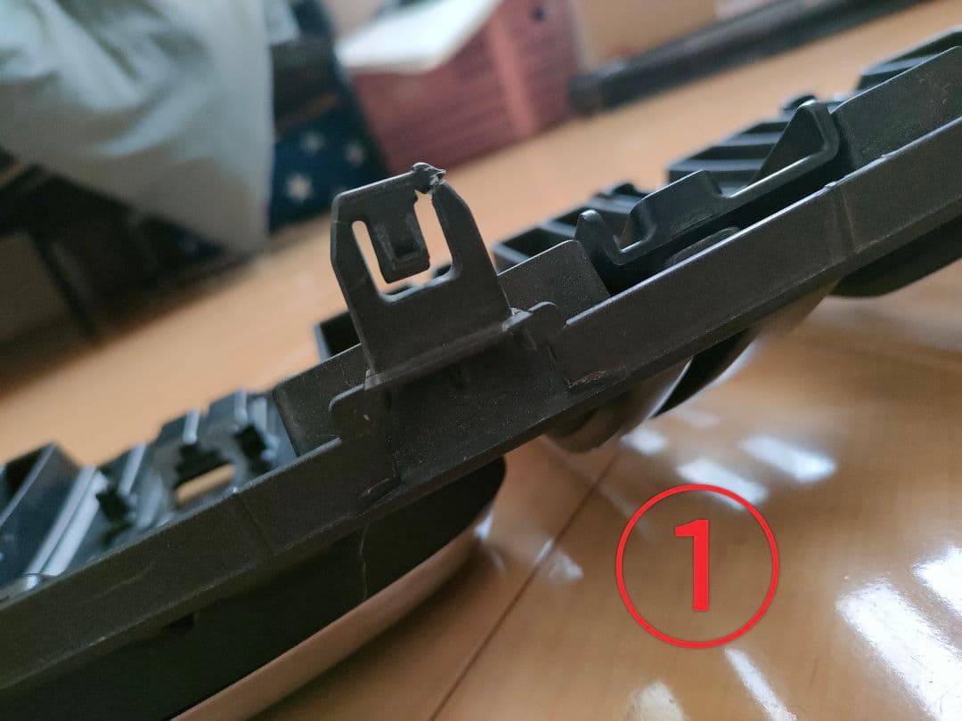 【ジャンク】アウトバックフロントグリルBT5【商品状態要確認】