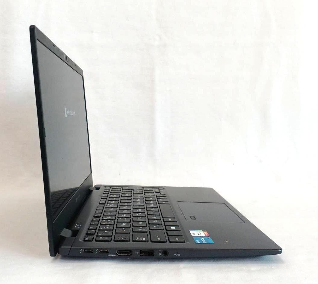 美品 2021年 dynabook G83/HS i5 11世代 メモリ16GB