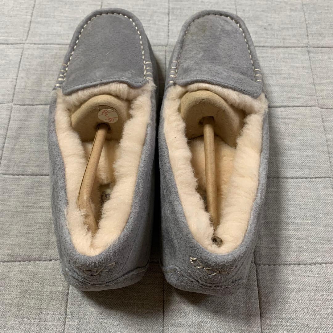 【新品】UGG グレー モカシン(24.0)