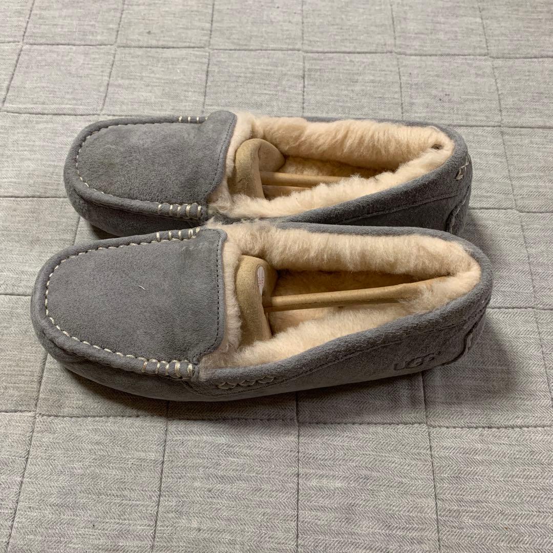 【新品】UGG グレー モカシン(24.0)